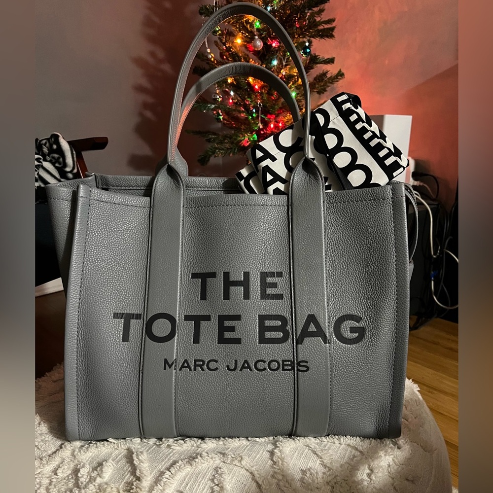 Marc Jacobs Leather Large Tote Bag (Wolf Gray)